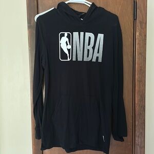 NBA long sleeve hoodied tee size M